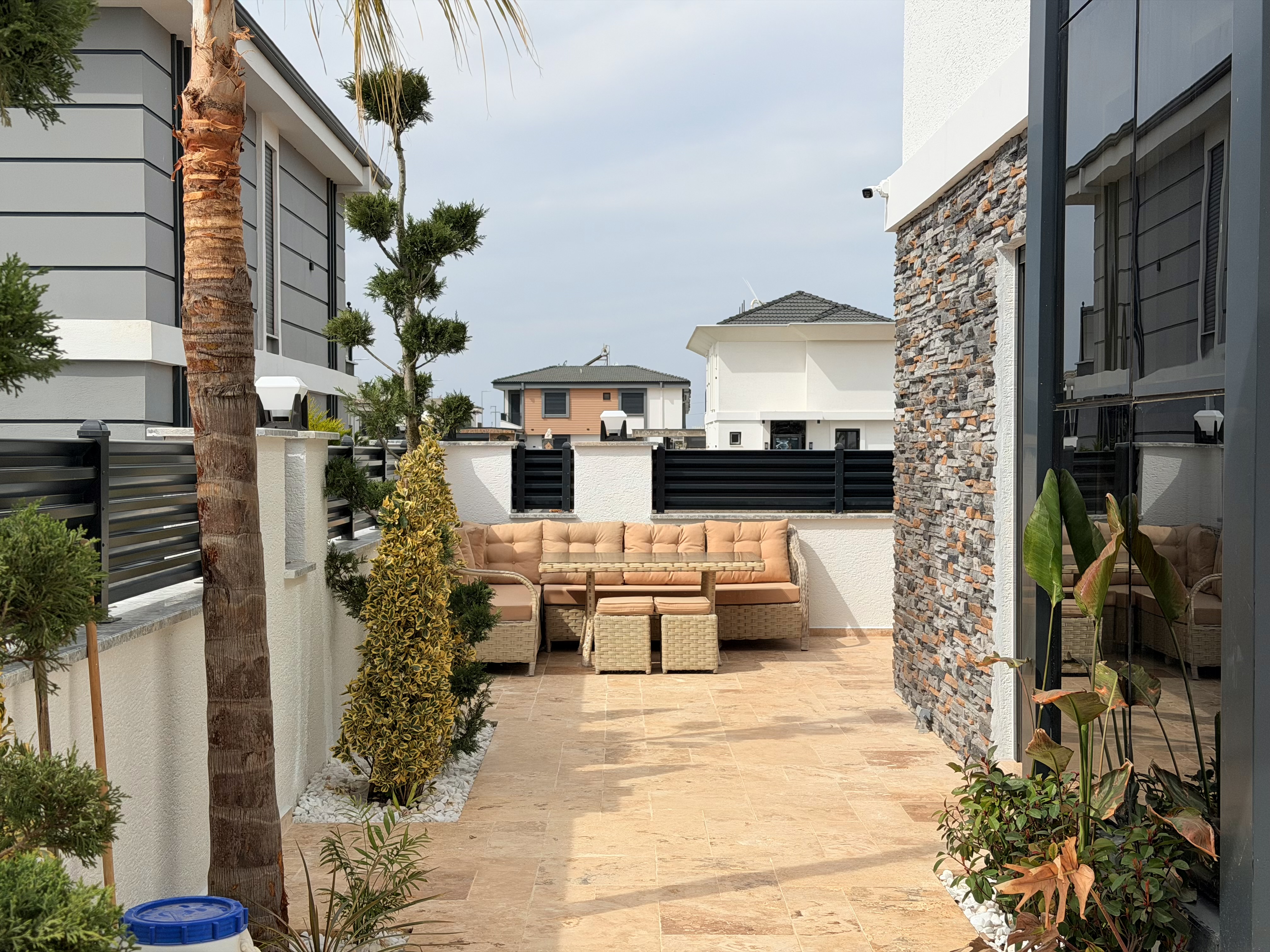  DİDİM EFELER’DE ANAHTAR TESLİM LÜKS YAŞAM! ÖZEL HAVUZLU 3+1 VİLLA