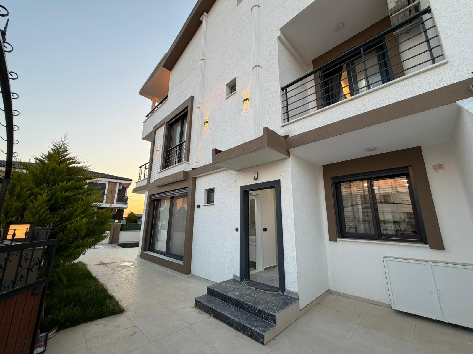 DİDİM’de DENİZ MANZARASI + KALİTE + KONUM = KAÇIRILMAYACAK VİLLA!