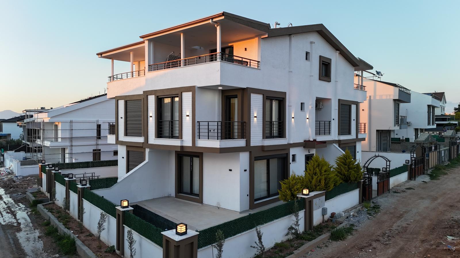 DİDİM’de DENİZ MANZARASI + KALİTE + KONUM = KAÇIRILMAYACAK VİLLA!