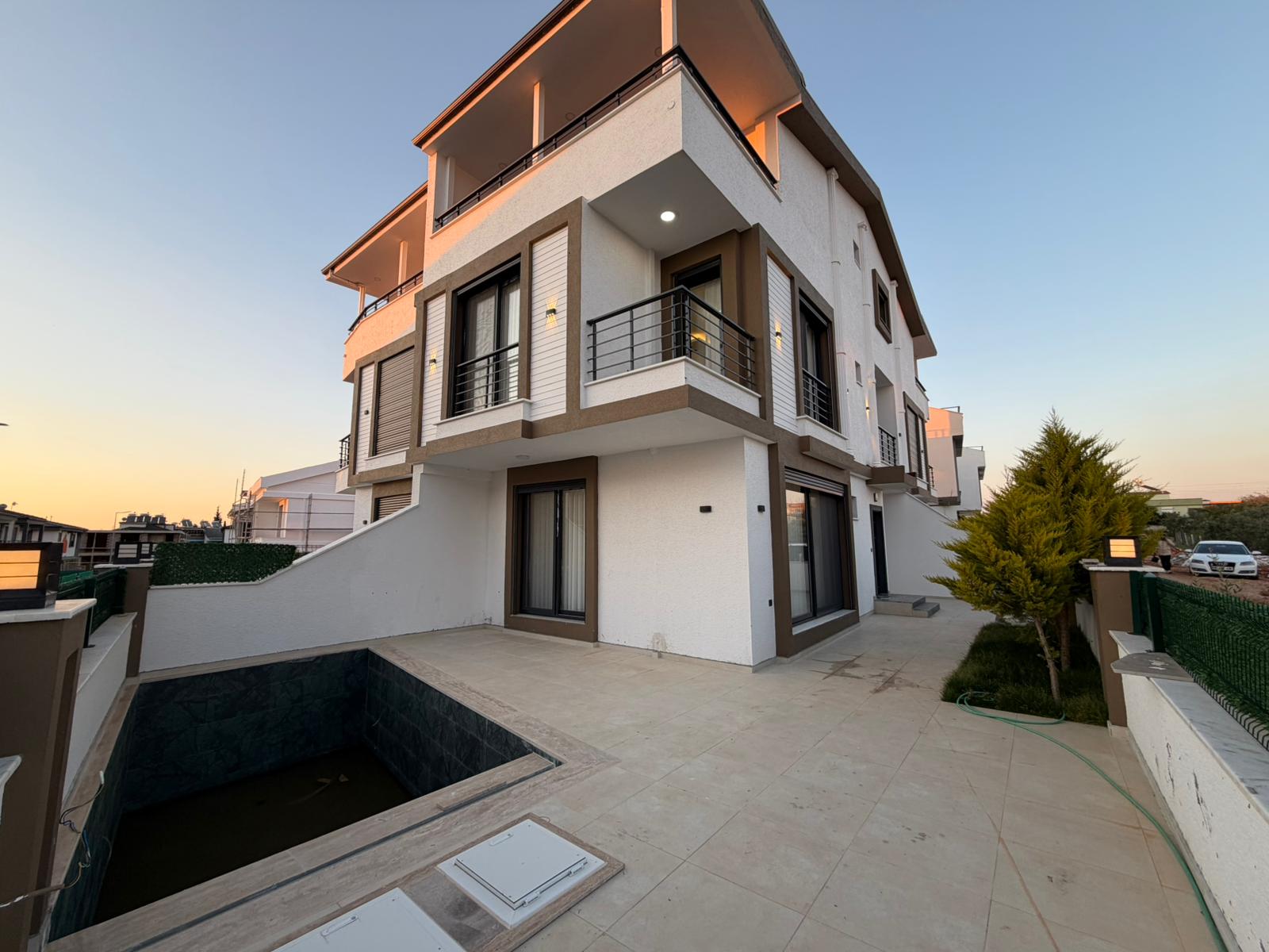 DİDİM’de DENİZ MANZARASI + KALİTE + KONUM = KAÇIRILMAYACAK VİLLA!